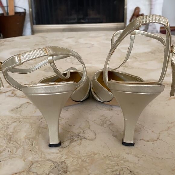 J. Renee Gold & Ivory Metallic Slingback Heels - Picture 5 of 9